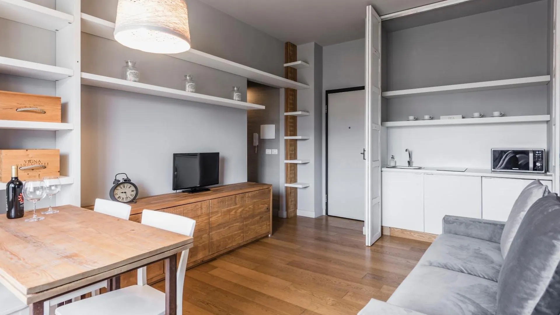 Ferrini Home - Suites カターニア アパート
