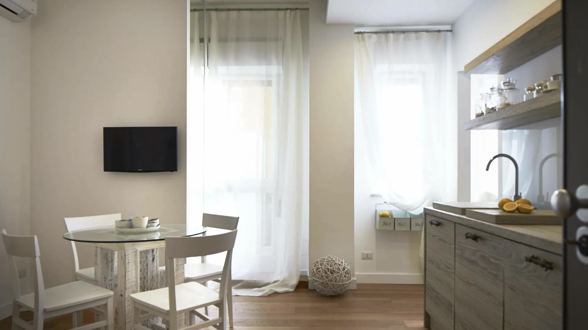 Ferrini Home - Suites カターニア